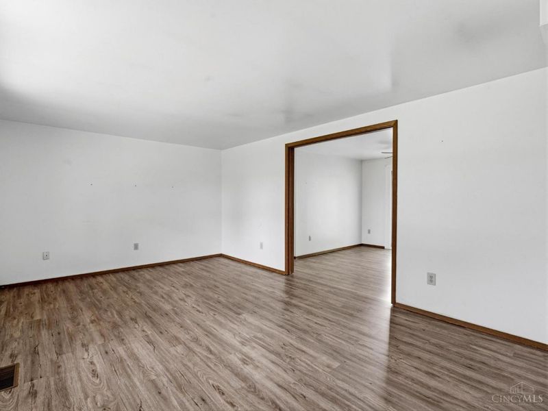 47 Lawnview Drive, Wilmington, OH 45177 Photo 6