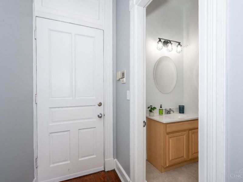 1345 Main Street, Unit 11, Cincinnati, OH 45202 Photo 14