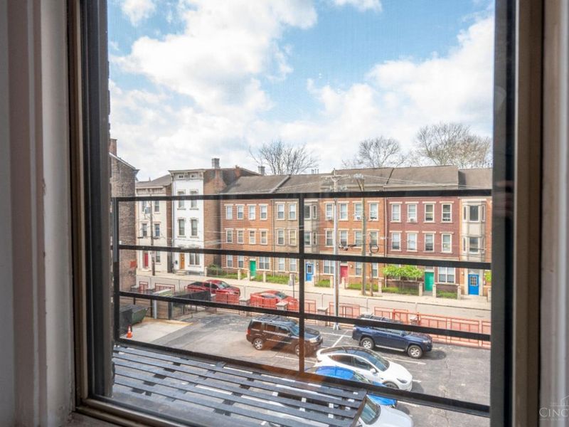 1345 Main Street, Unit 11, Cincinnati, OH 45202 Photo 16