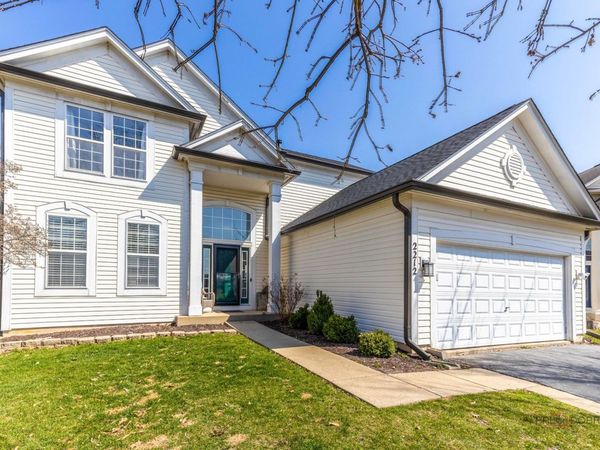 2212 Baxter Court , Elgin, IL 60123