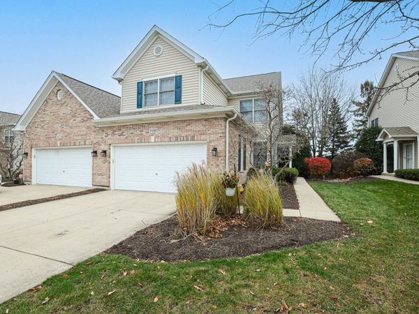 1N069 Mission Court, Winfield, IL 60190