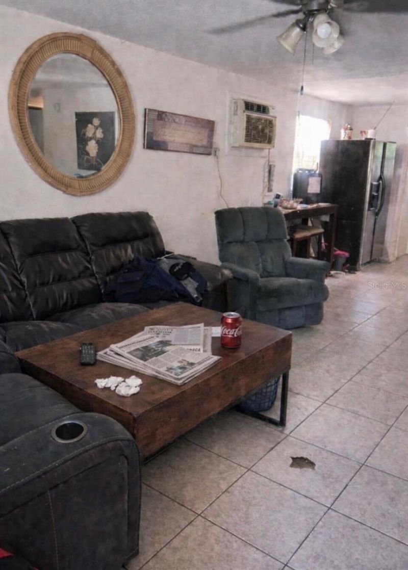 280 E 1st Street, Apopka, FL 32703 Photo