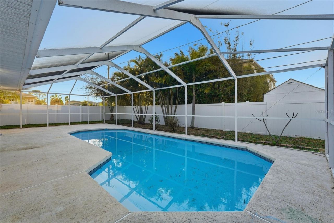 2470 Del Rio Way, Dunedin, FL 34698 Photo