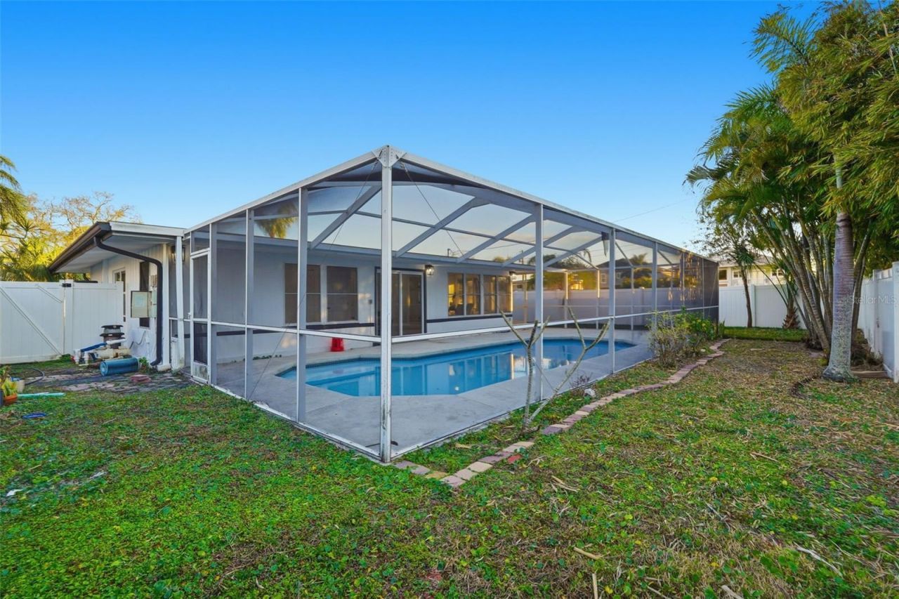 2470 Del Rio Way, Dunedin, FL 34698 Photo