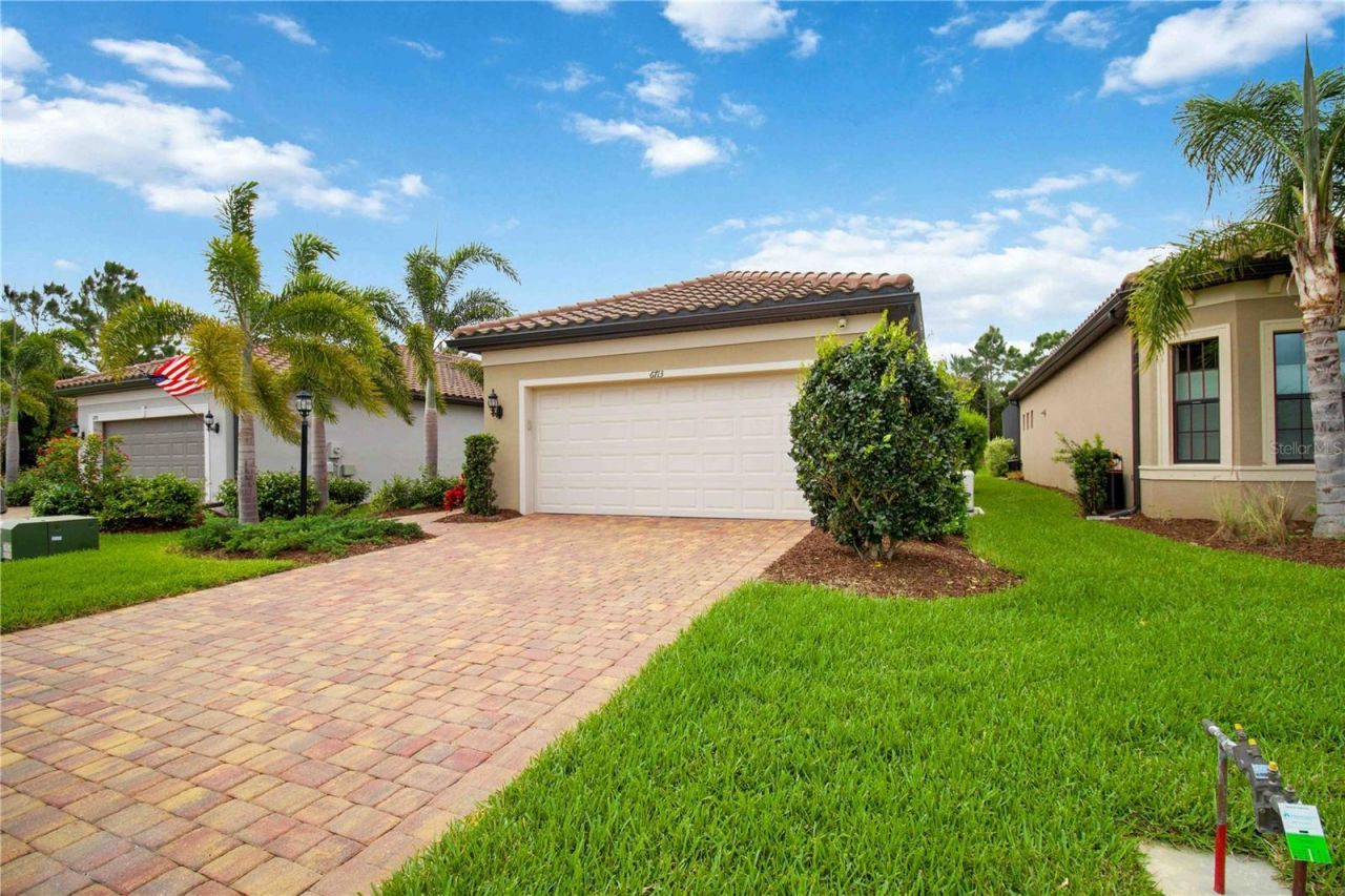 6713 Alstead Circle, Lakewood Ranch, FL 34202 Photo