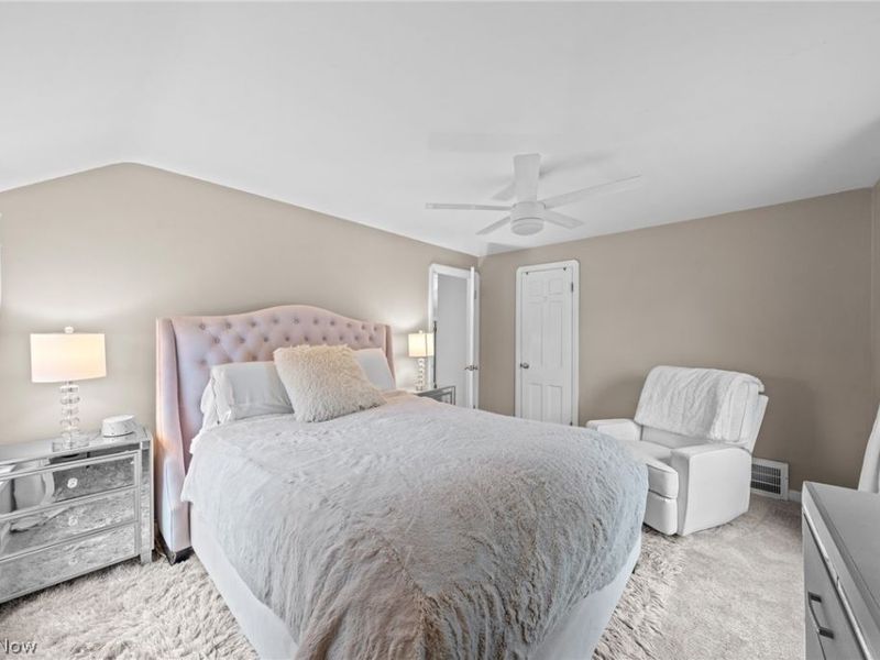 19477 Henry Road, Fairview Park, OH 44126 Photo 21