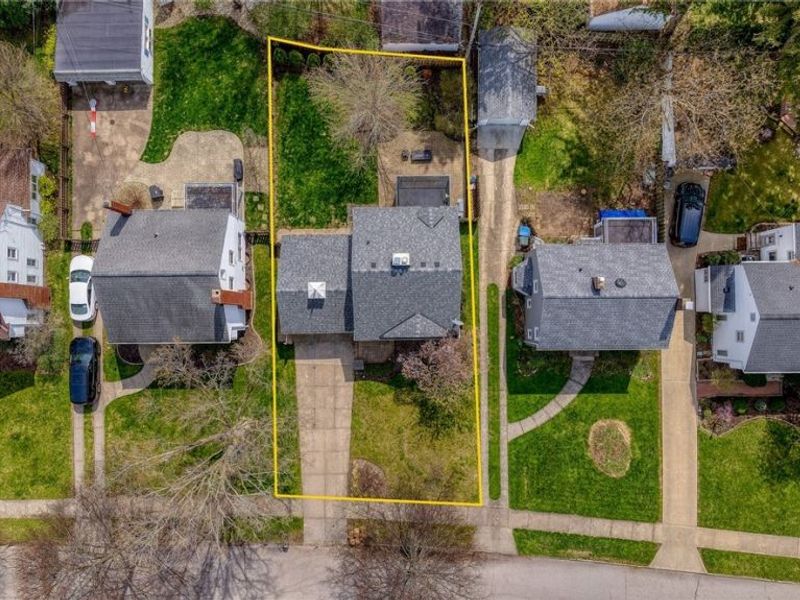 19477 Henry Road, Fairview Park, OH 44126 Photo 3