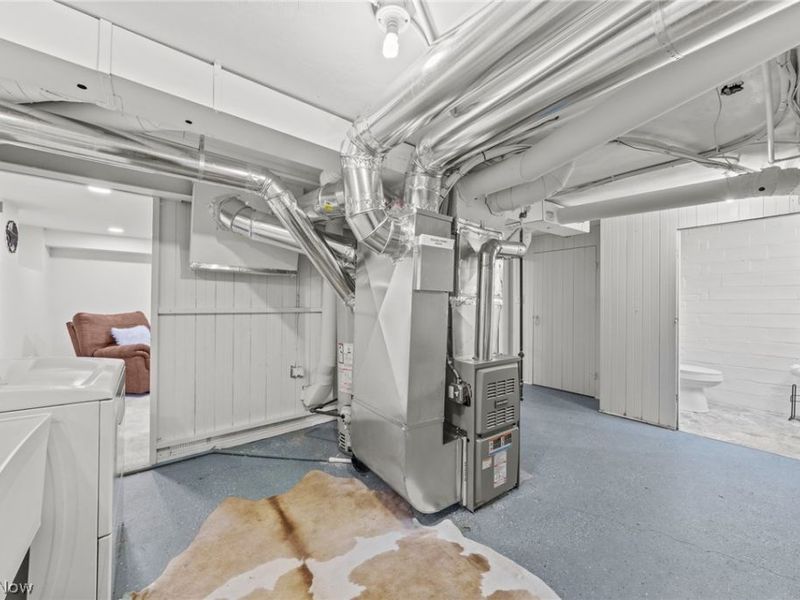 19477 Henry Road, Fairview Park, OH 44126 Photo 32