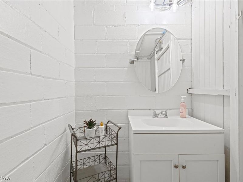 19477 Henry Road, Fairview Park, OH 44126 Photo 33