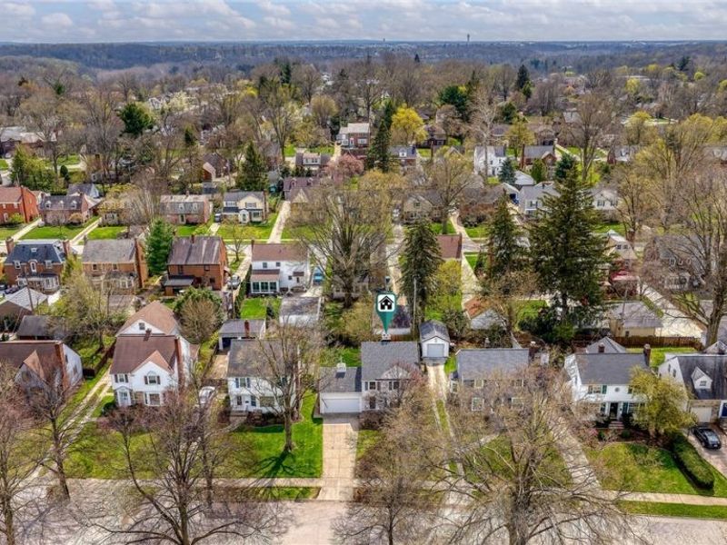 19477 Henry Road, Fairview Park, OH 44126 Photo 4