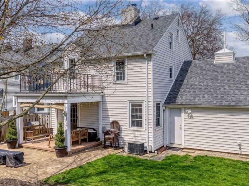 19477 Henry Road, Fairview Park, OH 44126 Photo 5