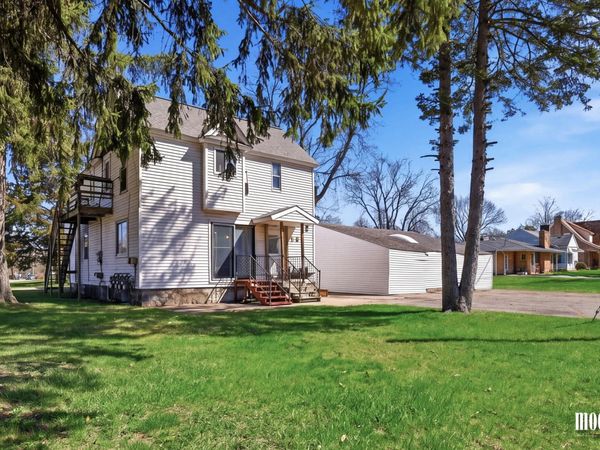 501 3 Mile Road NE, Grand Rapids, MI 49505