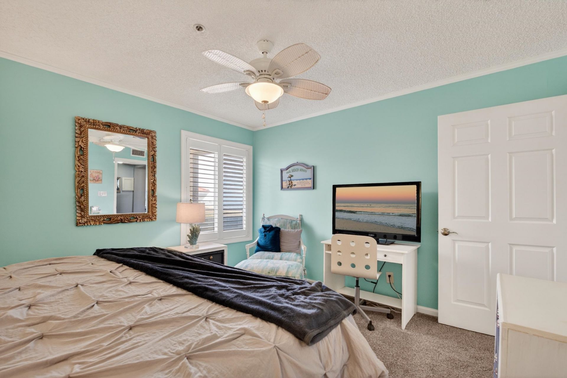 1581 S Waccamaw Dr. Photo 4