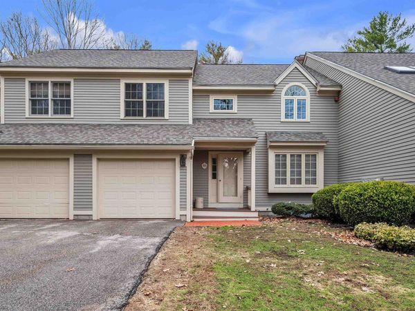 56 Peninsula Drive, Stratham, NH 03885