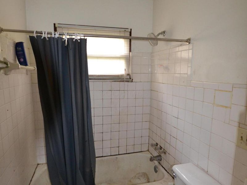 1365 E 22nd Avenue , Columbus, OH 43211 Photo 10