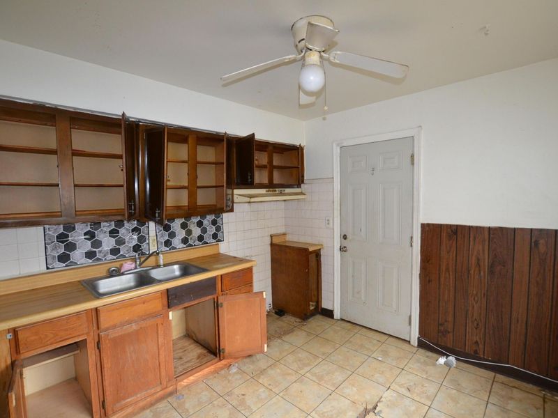 1365 E 22nd Avenue , Columbus, OH 43211 Photo 7