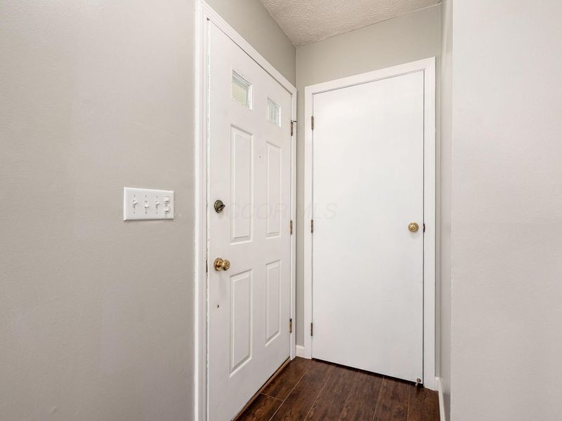 1138 Welwyn Drive, Westerville, OH 43081 Photo 4