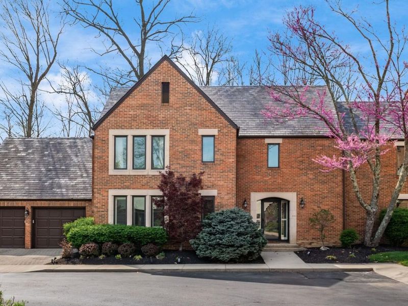 8758 Dunsinane Drive, Dublin, OH 43017 Photo 1