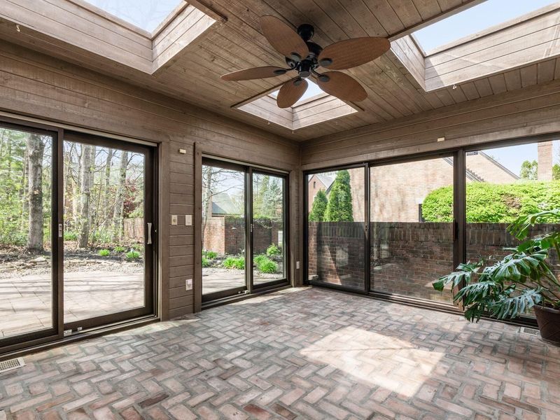 8758 Dunsinane Drive, Dublin, OH 43017 Photo 34