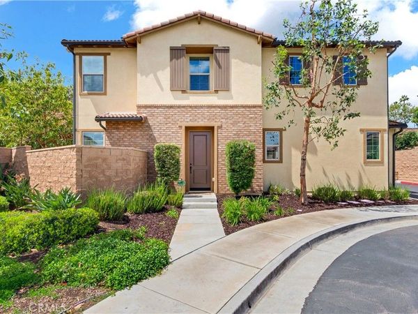 2999 Villa Catalonia Court, Corona, CA 92881