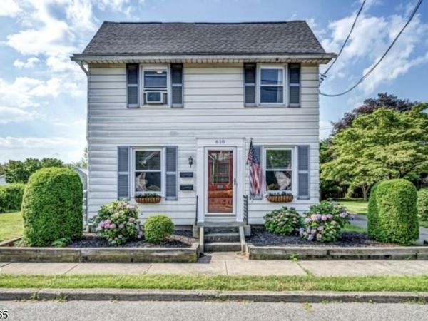 610 Corliss Ave, Unit 2, Phillipsburg, NJ 08865