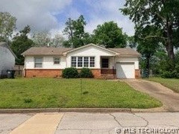 340 N 20th Street , Collinsville, OK 74021