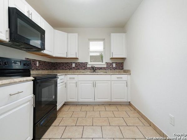 214 Nopal St, Unit 201, San Antonio, TX 78210