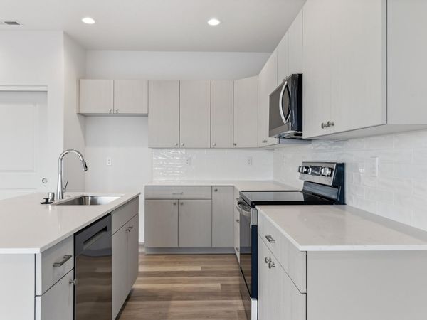 7596 Grapevine Ct, West Richland, WA 99353