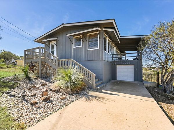 2500 Highview DR, Horseshoe Bay, TX 78657