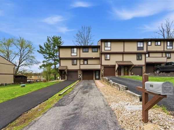 127 Lebeouf Dr, New Kensington, PA 15068