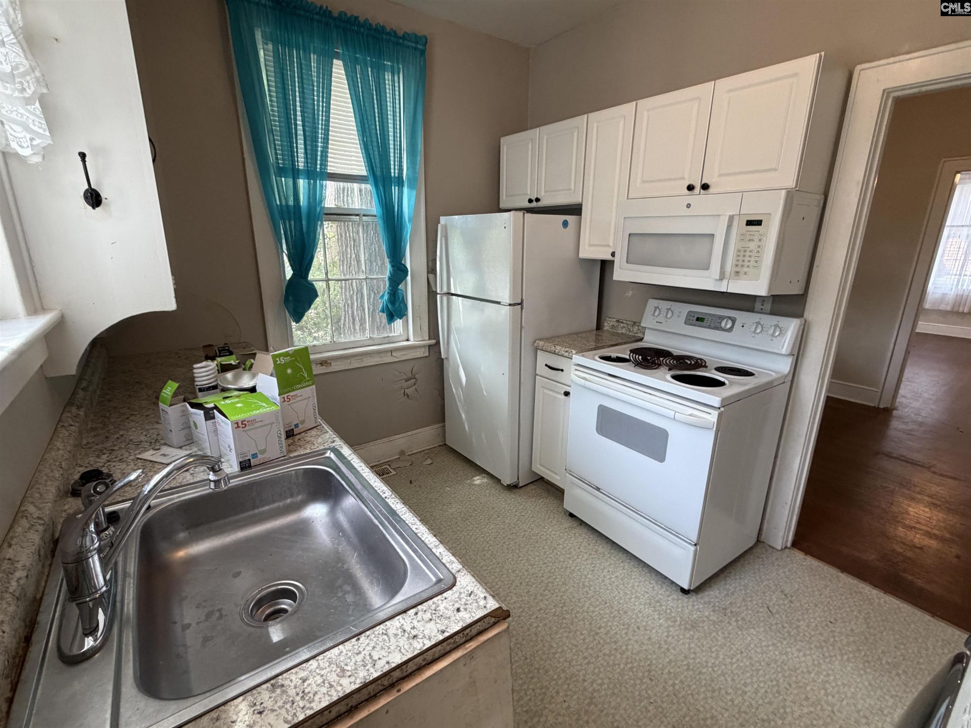 1011 Wildwood Avenue  Photo 4