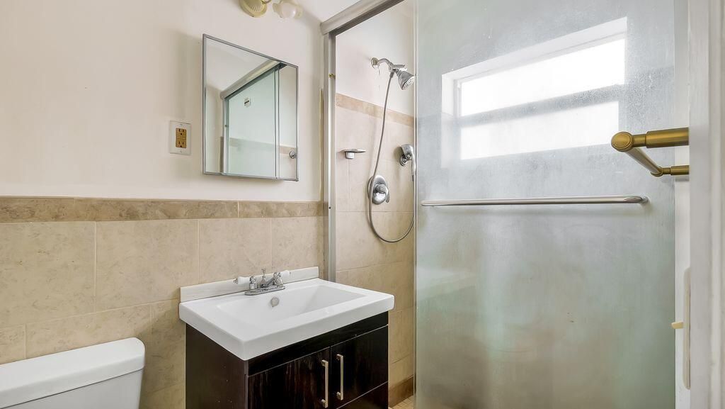 2207 NE 33rd Avenue, Fort Lauderdale, FL 33305 Photo