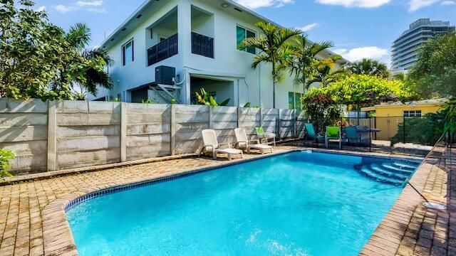 2207 NE 33rd Avenue, Fort Lauderdale, FL 33305 Photo