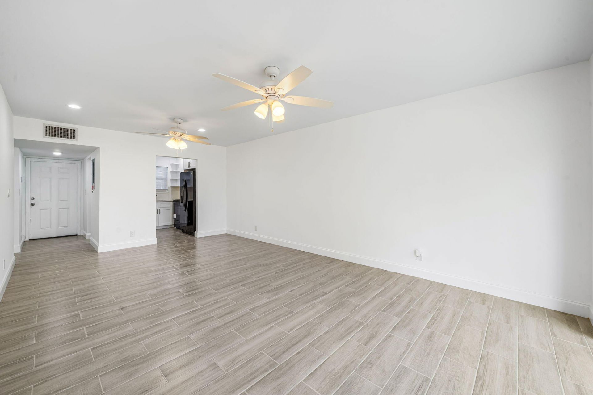 200 S Waterway Dr Drive S, Unit 202, Lantana, FL 33462 Photo