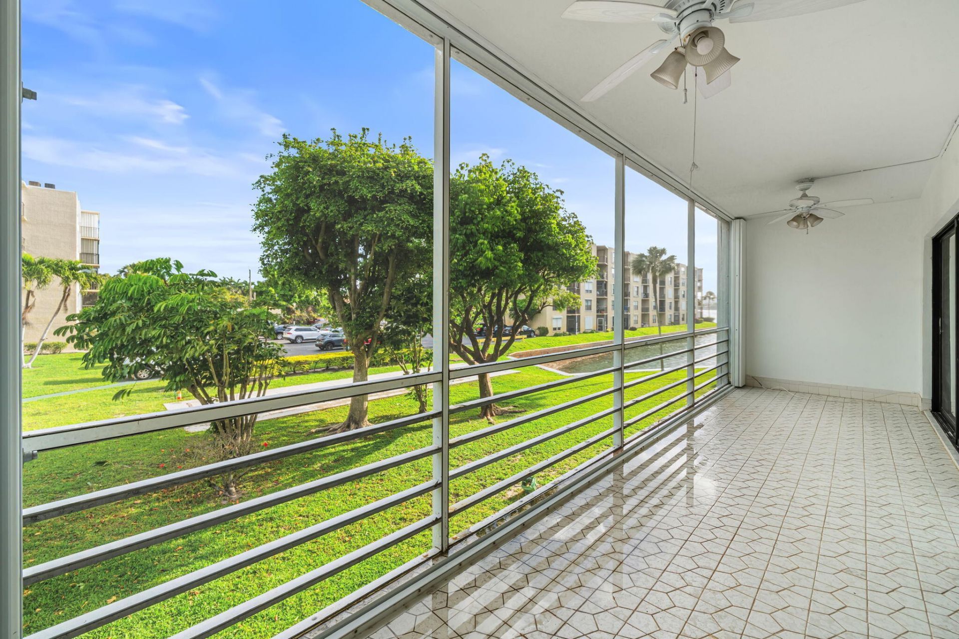200 S Waterway Dr Drive S, Unit 202, Lantana, FL 33462 Photo