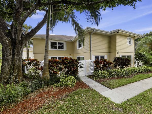 4802 Roxbury Court, Boynton Beach, FL 33436