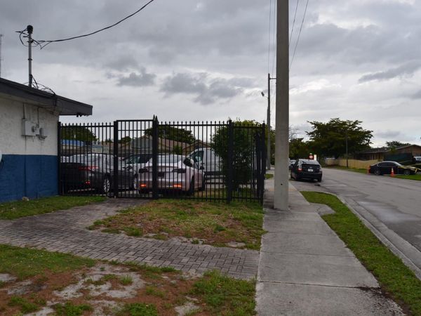 2401 NW 19th Street, Fort Lauderdale, FL 33311