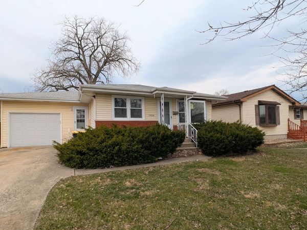 18634 Bernadine Street , Lansing, IL 60438