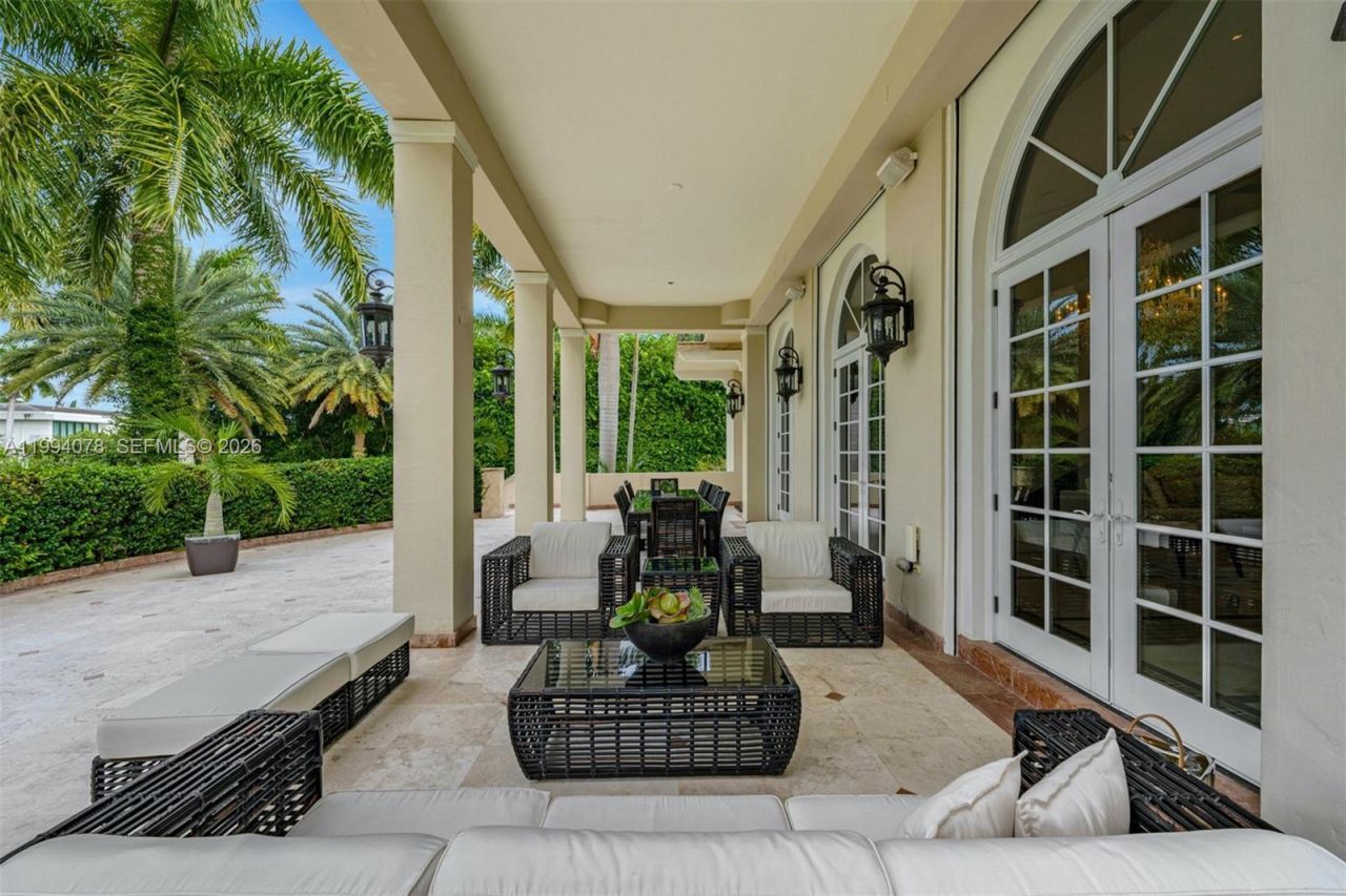 585 Arvida Pkwy, Coral Gables, FL 33156 Photo