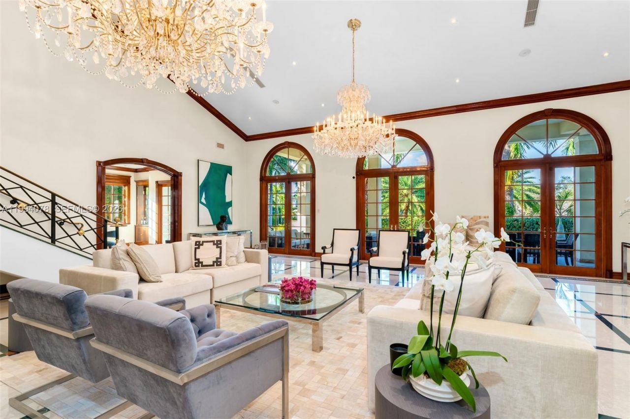 585 Arvida Pkwy, Coral Gables, FL 33156 Photo