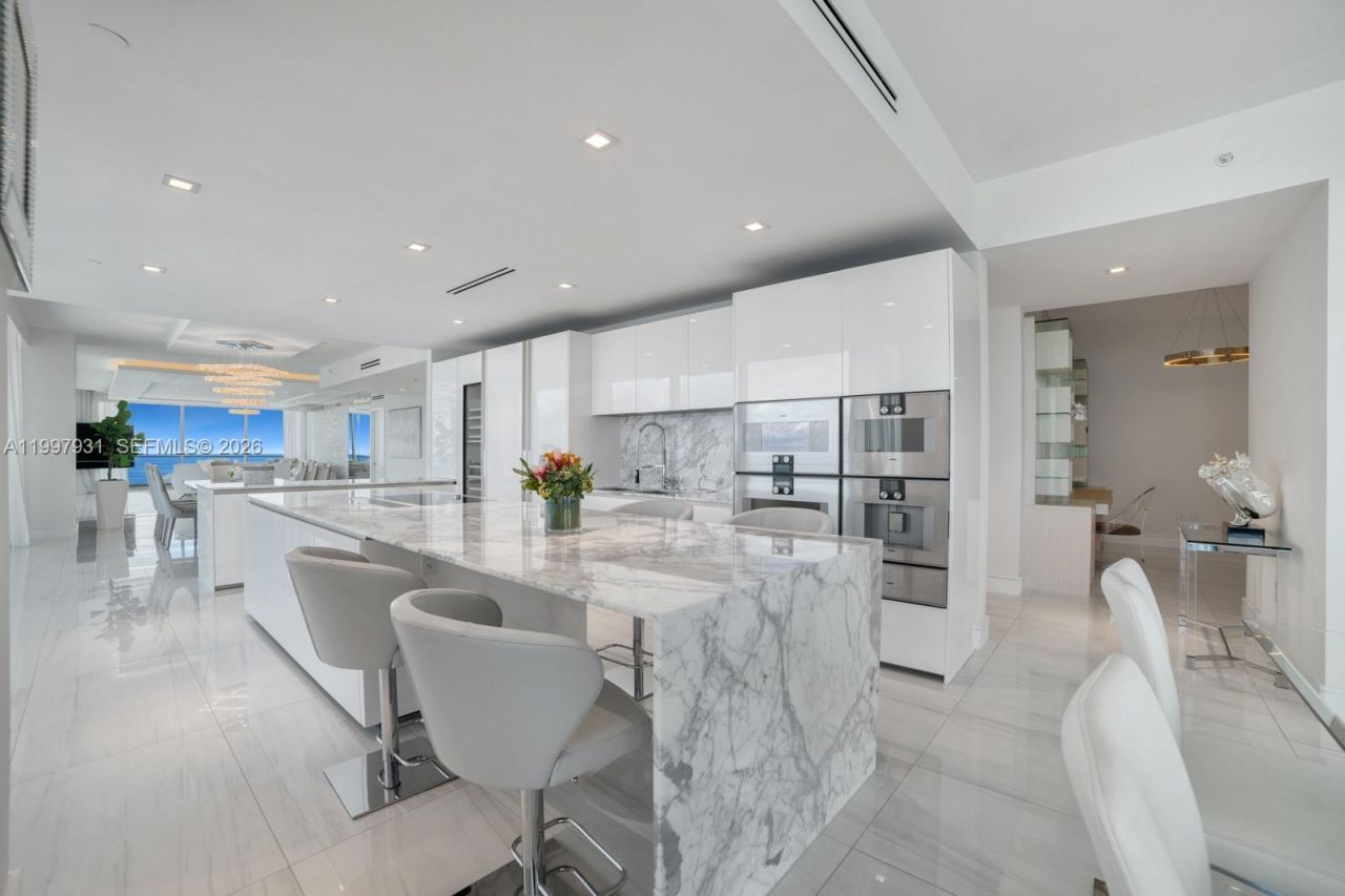 10203 Collins Ave, Unit 2501, Bal Harbour, FL 33154 Photo