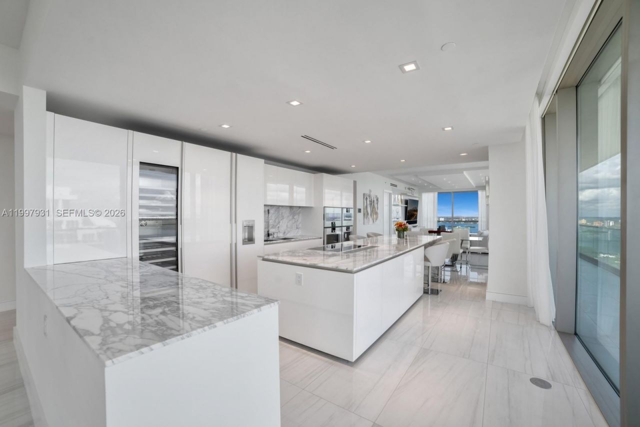 10203 Collins Ave, Unit 2501, Bal Harbour, FL 33154 Photo