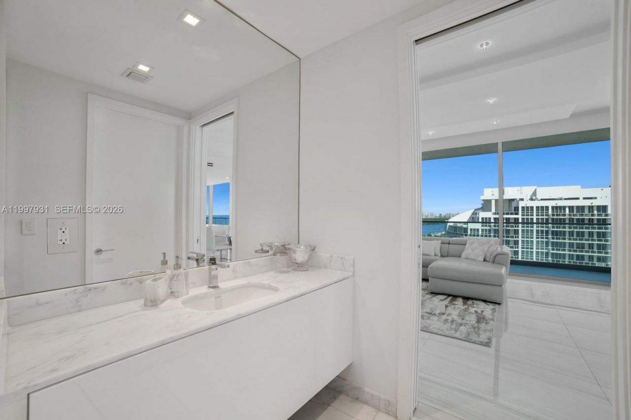 10203 Collins Ave, Unit 2501, Bal Harbour, FL 33154 Photo