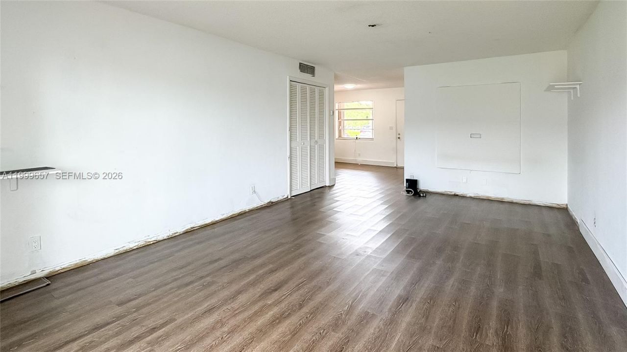 4770 NW 10th Ct, Unit 106, Plantation, FL 33313 Photo