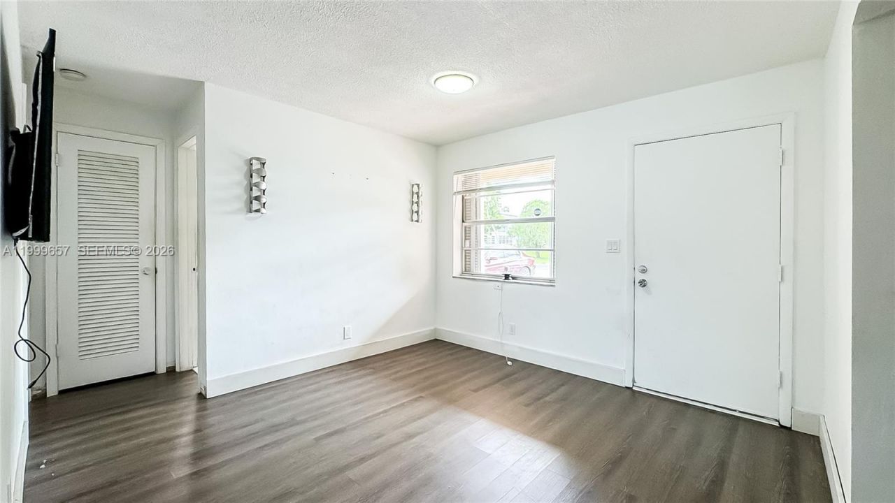 4770 NW 10th Ct, Unit 106, Plantation, FL 33313 Photo