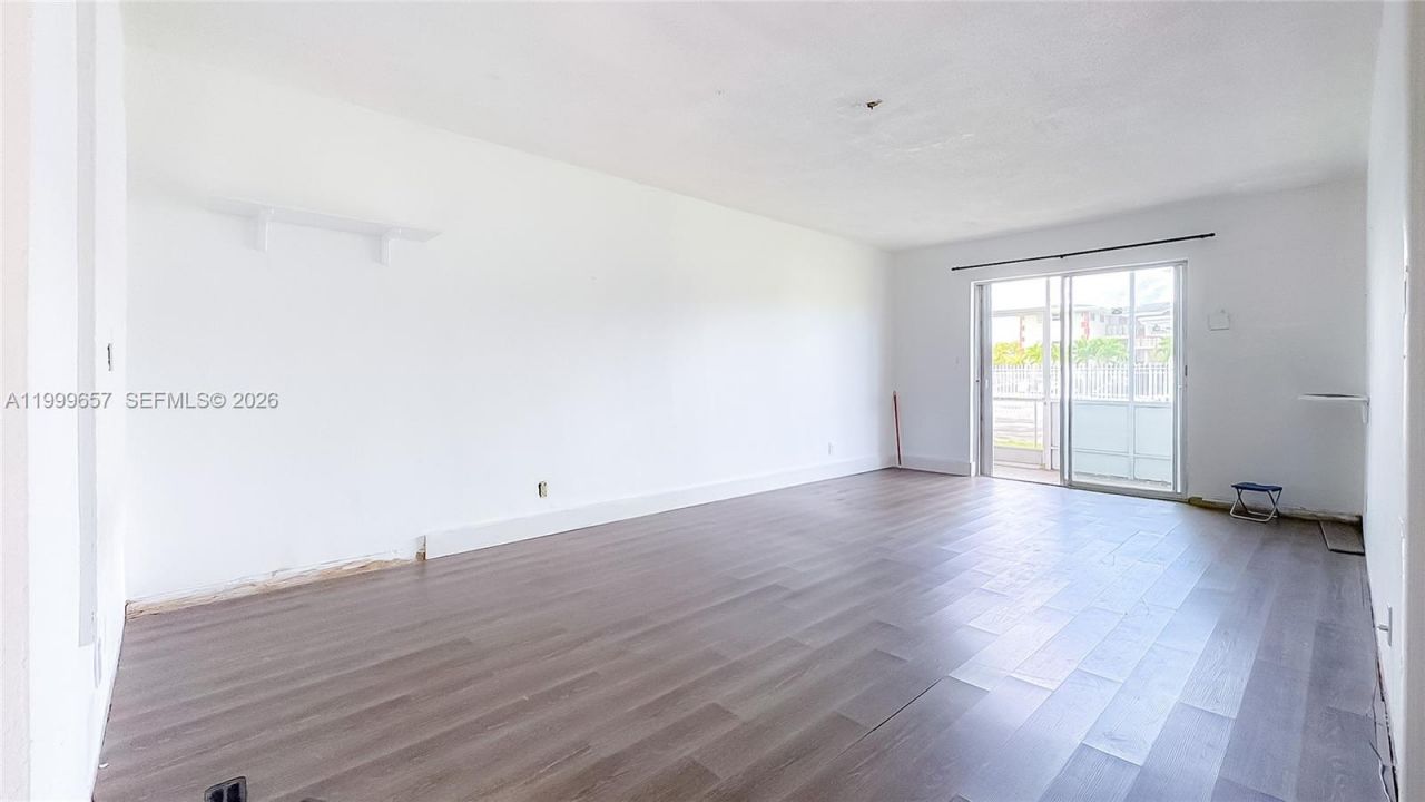 4770 NW 10th Ct, Unit 106, Plantation, FL 33313 Photo