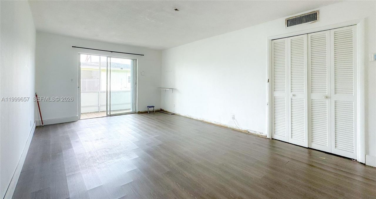 4770 NW 10th Ct, Unit 106, Plantation, FL 33313 Photo