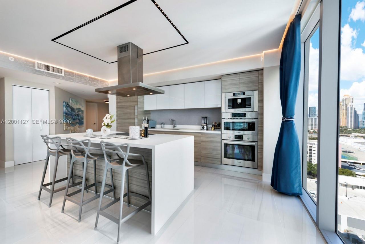 300 Sunny Isles Blvd, Unit 4-1702, Sunny Isles Beach, FL 33160 Photo