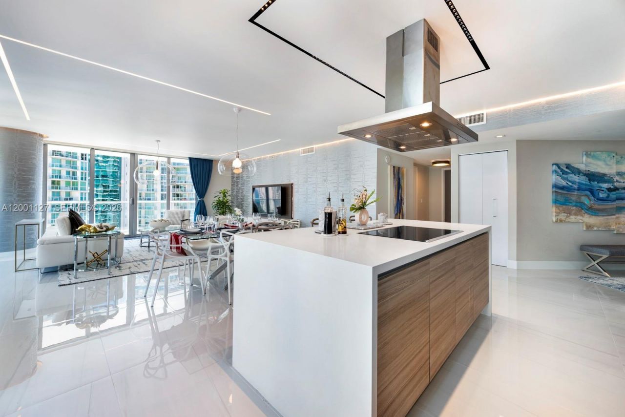 300 Sunny Isles Blvd, Unit 4-1702, Sunny Isles Beach, FL 33160 Photo