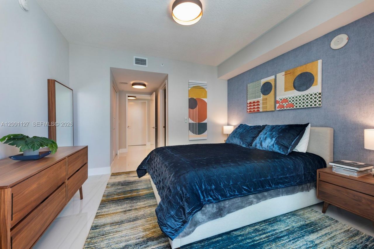 300 Sunny Isles Blvd, Unit 4-1702, Sunny Isles Beach, FL 33160 Photo